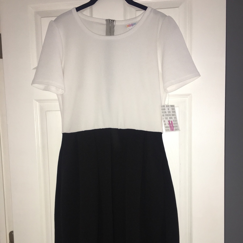 LuLaRoe "Amelia"